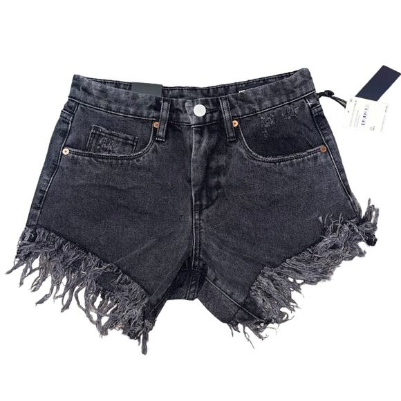 NWT! Blank NYC Sabotage Frayed Black Wash Denim Shorts - Size 25 - Picture 3 of 6
